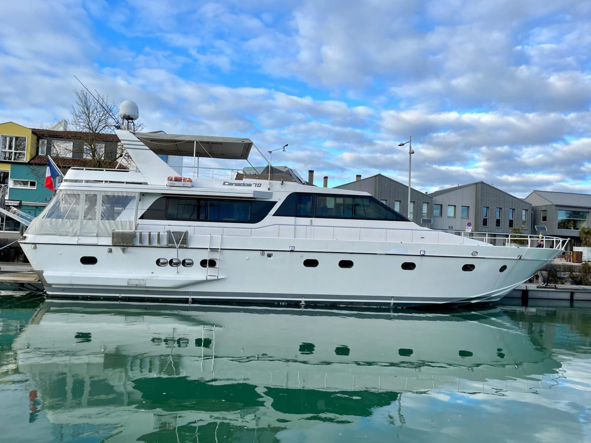 Hotel Yacht Aquamarina Vieux Port La Rochelle à La Rochelle  Extérieur photo