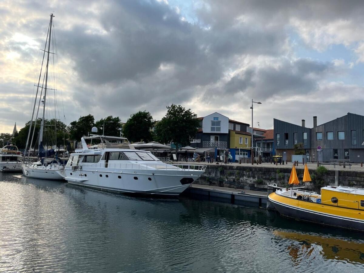 Hotel Yacht Aquamarina Vieux Port La Rochelle à La Rochelle  Extérieur photo